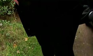 همسایه در پشت دیوار از غول جنسی پاره کردن من و دست خود را گردن من.... من در حال مشاهده و من می روم به حرکت تند و سریع خاموش.