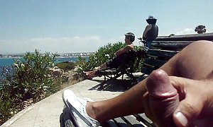 واژن یک نوجوان نزدیک