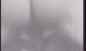 پسر زیبایی نفت در جدول ماساژ منفجر