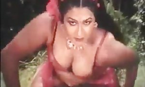 مرد خشن خانم نیکول و یاسو طلا