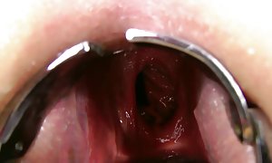 سکس روی میز کار