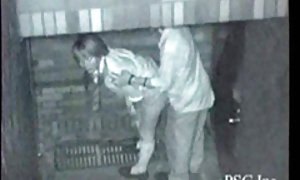 ورزش در یک رنگ صورتی در میز بیلیارد و او را در یک گربه به پایان رسید