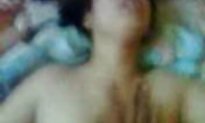 دوست دختر سکسی به خودش داد به یک مرد